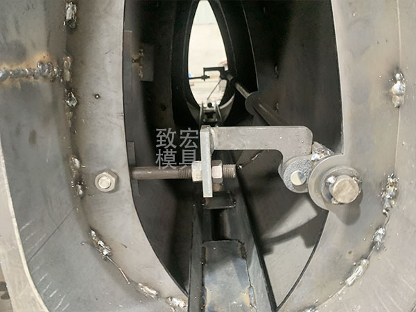 卵型槽模具內模的限位柱部分